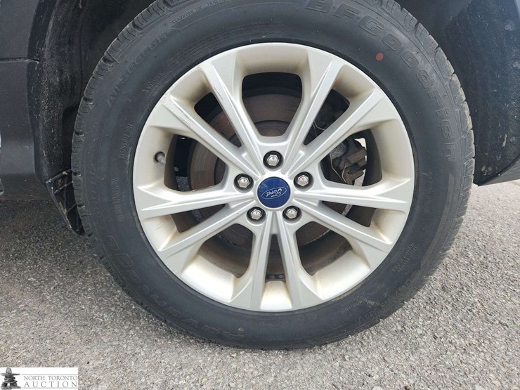 2017-ford-escape-image-43
