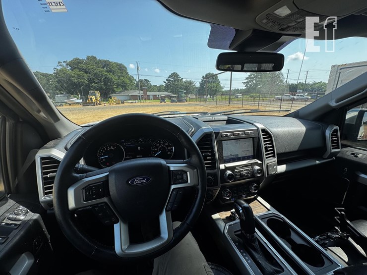 2020-ford-f150-image-9