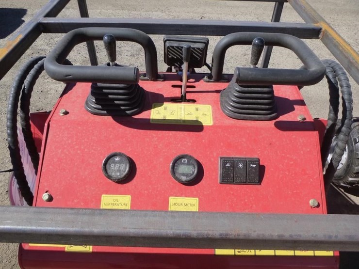 2026-sdlool-323tz-skid-steer-loader-image-13