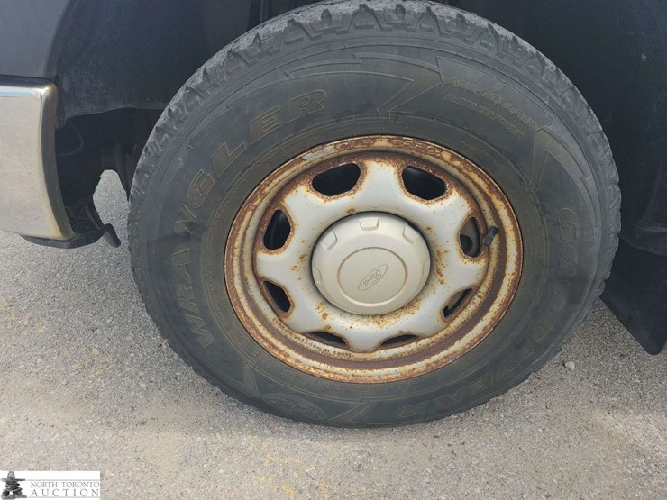 2011-ford-f150-image-23