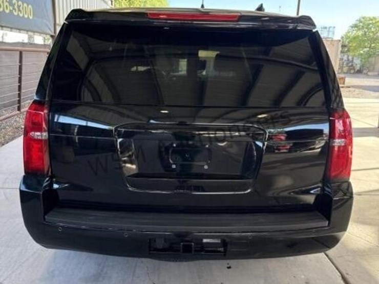2017-chevrolet-tahoe-image-7