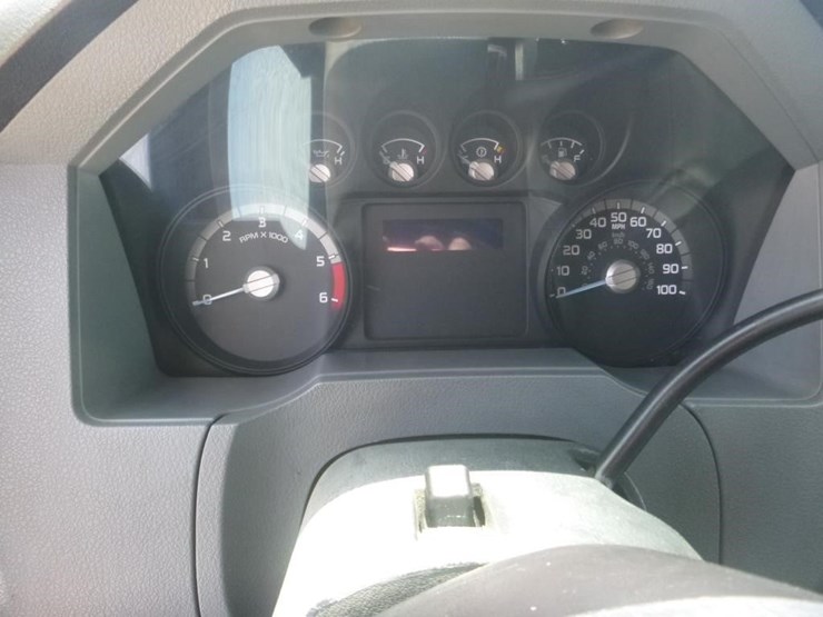 2012-ford-f650-image-16