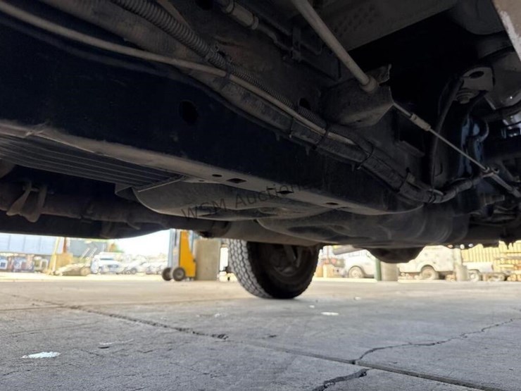 2014-ford-f150-image-25