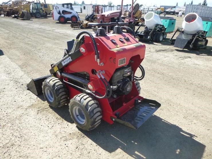 2026-sdlool-323tz-skid-steer-loader-image-4