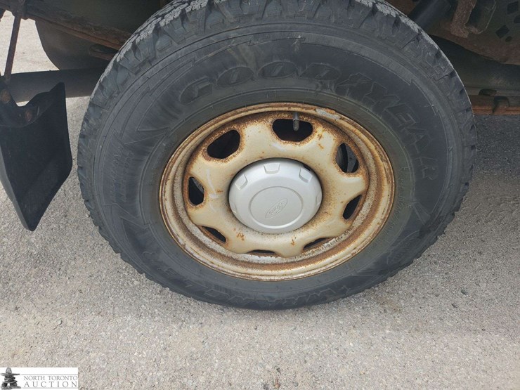 2011-ford-f150-image-26