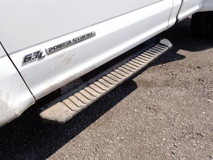 2019-ford-f350-xl-image-29