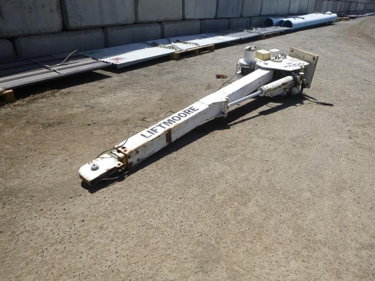 liftmoore-3200-image-1
