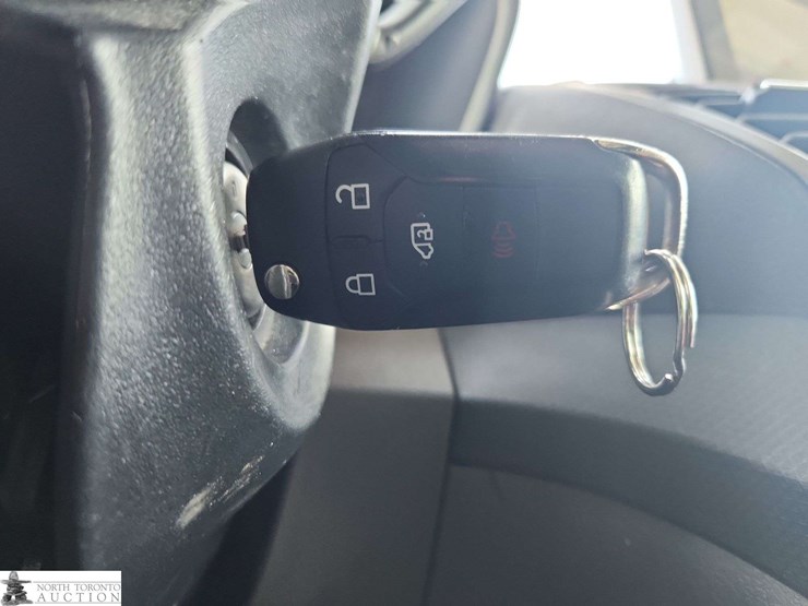 2022-ford-transit-connect-image-30