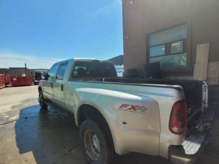 2007-ford-f350-xlt-image-2