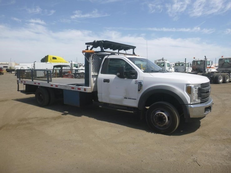 2019-ford-f550-image-2