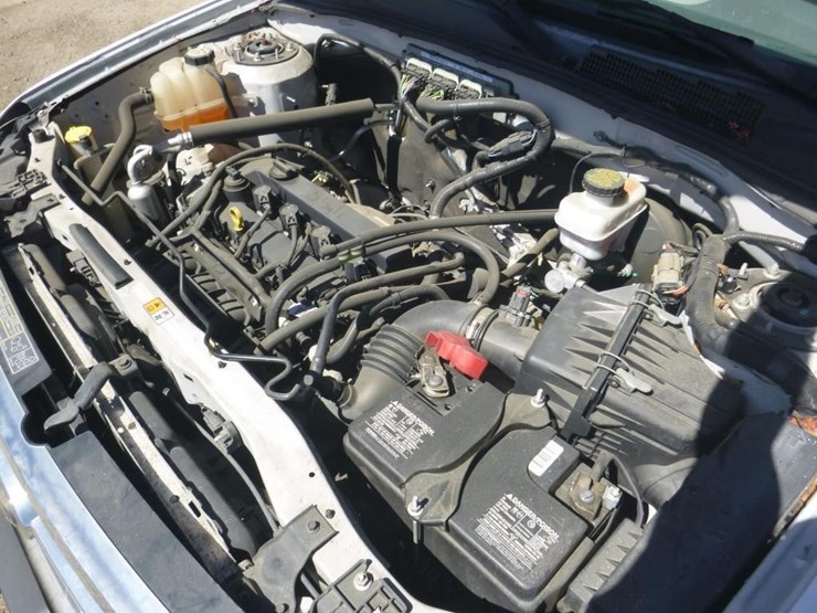 2010-ford-escape-image-10