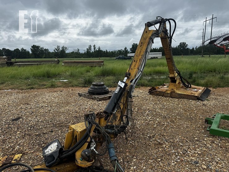 tiger-side-boom-mower-image-2