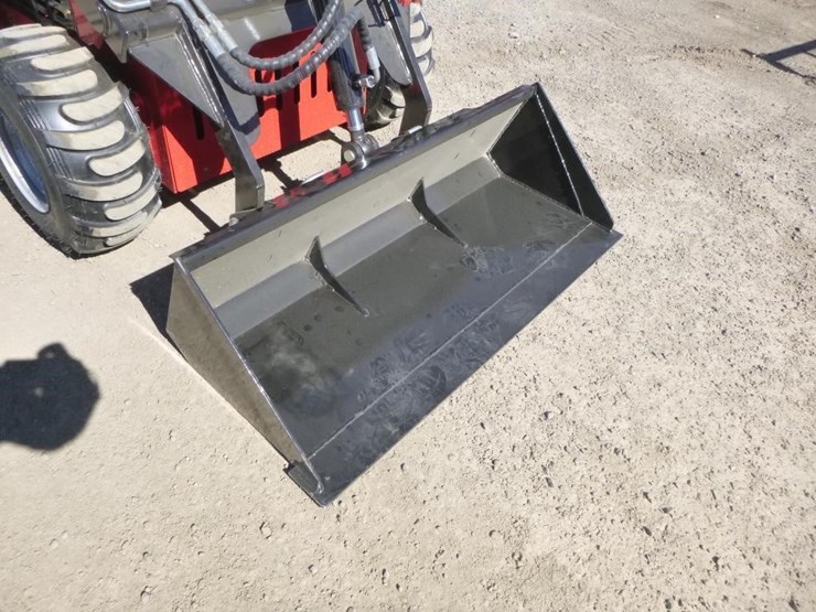 2026-sdlool-323tz-skid-steer-loader-image-8