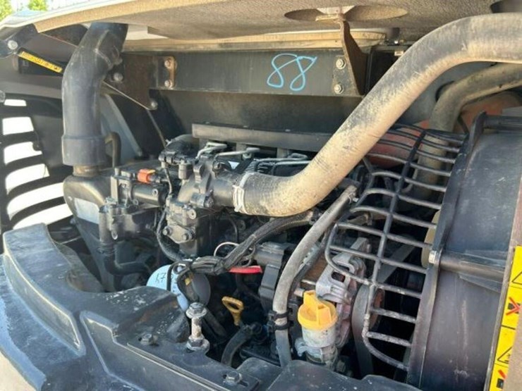 2022-bobcat-e88-image-28