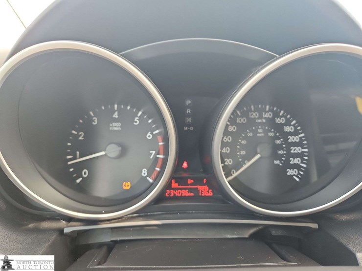 2015-mazda-mazda5-image-20