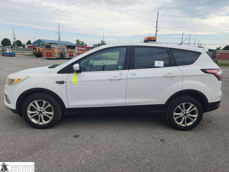 2017-ford-escape-image-5
