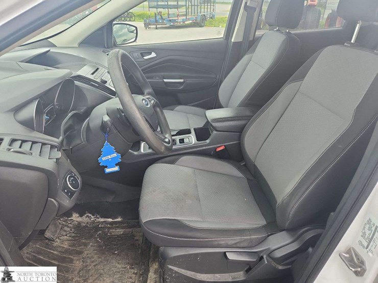 2017-ford-escape-image-13