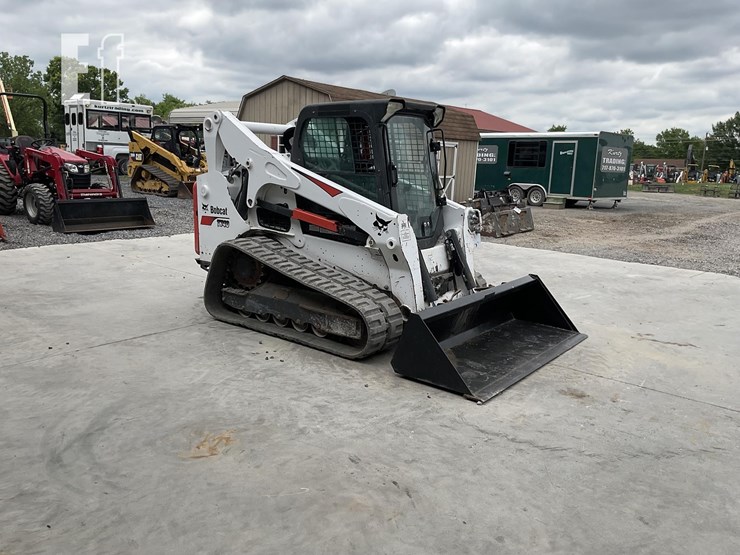 2021-bobcat-t740-image-6