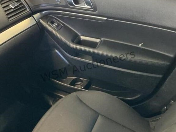 2017-ford-explorer-image-21