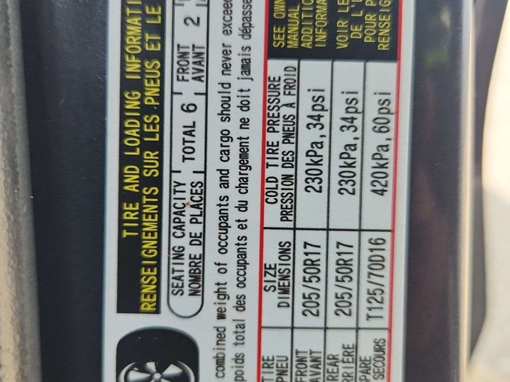 2015-mazda-mazda5-image-38