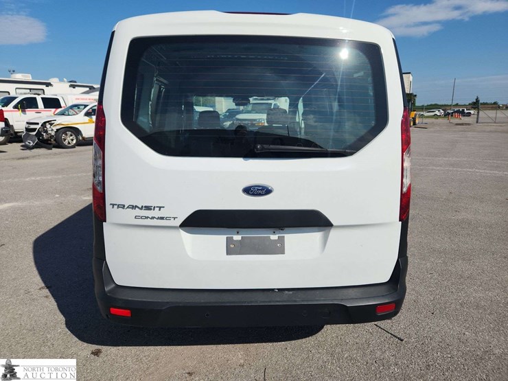2022-ford-transit-connect-image-6
