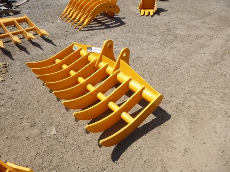caterpillar-305-image-1