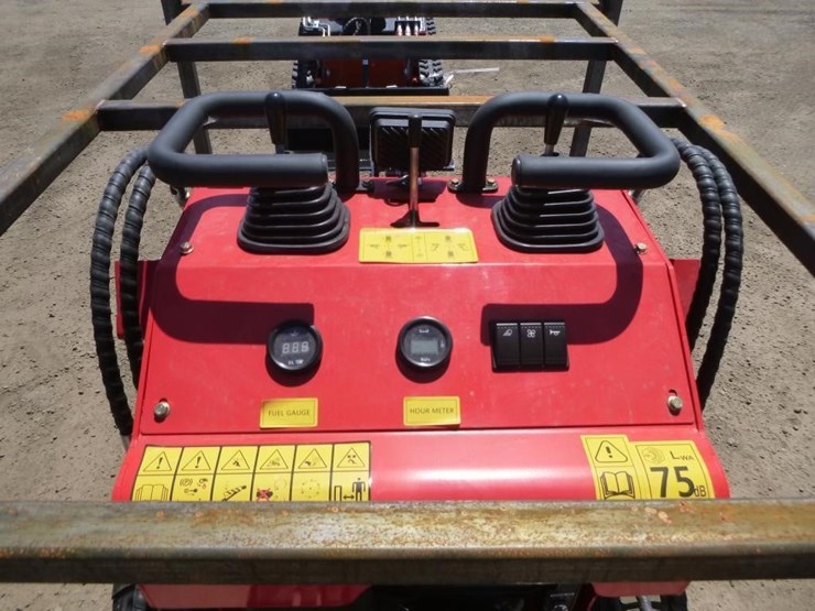 2026-sdlool-323tz-skid-steer-loader-image-13