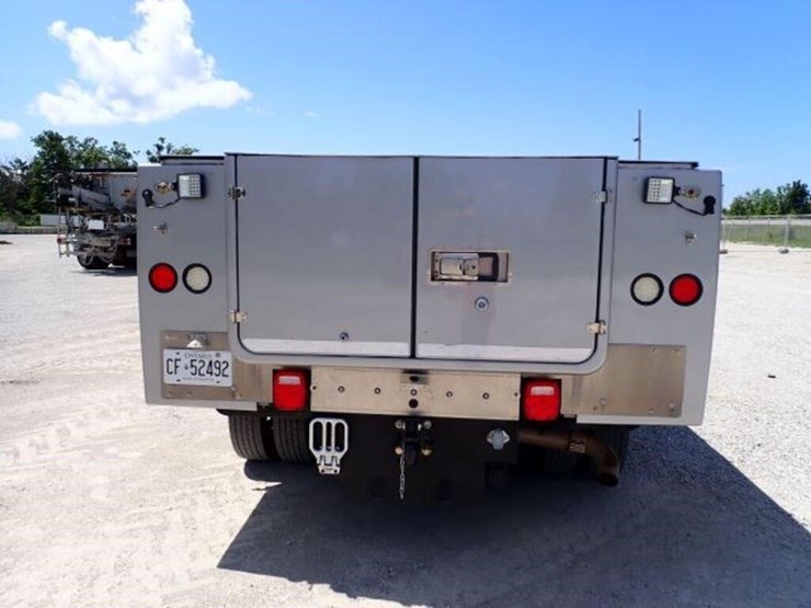 2022-dodge-ram-5500-image-6