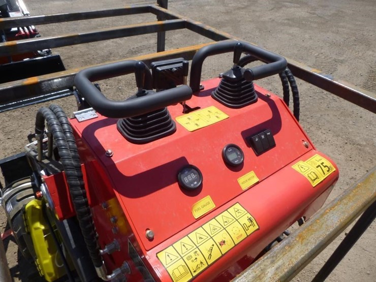 2026-sdlool-323tz-skid-steer-loader-image-14