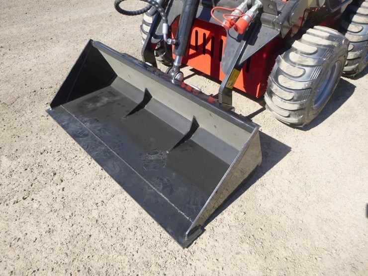 2026-sdlool-323tz-skid-steer-loader-image-7