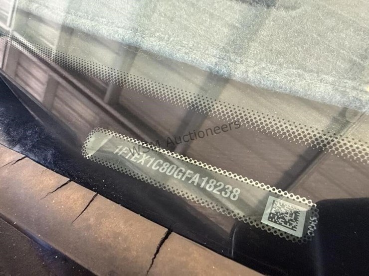 2016-ford-f150-image-16