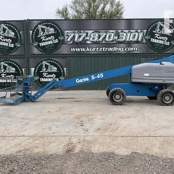 2005 GENIE S45