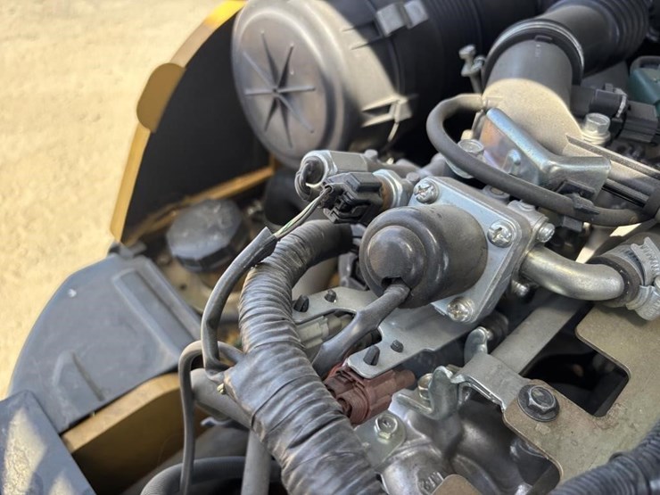 2015-caterpillar-2c6500-image-38
