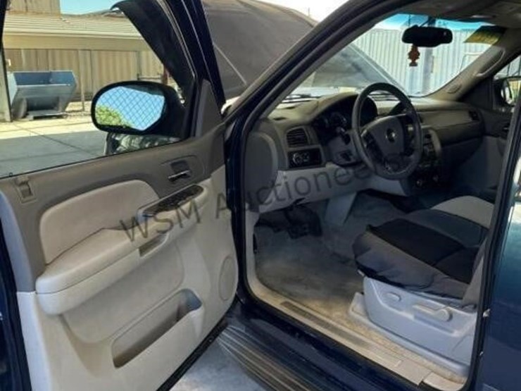 2007-chevrolet-tahoe-image-23