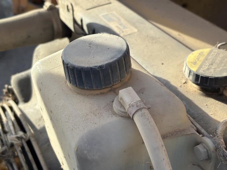 2001-deere-310g-image-27