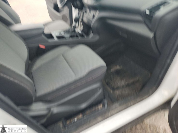 2017-ford-escape-image-28
