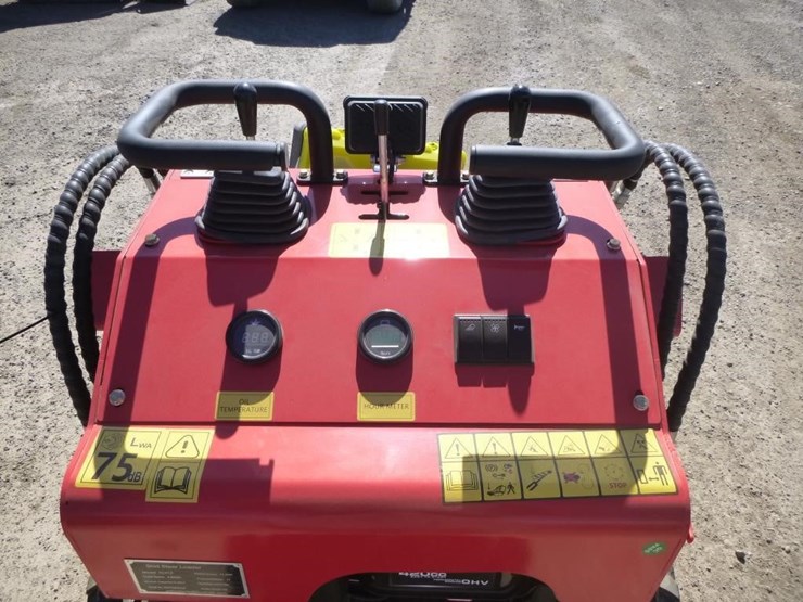2026-sdlool-323tz-skid-steer-loader-image-13