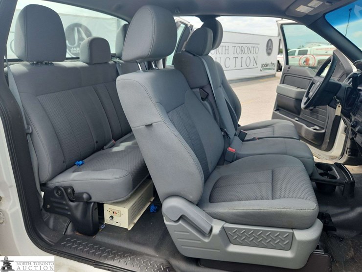 2011-ford-f150-image-17