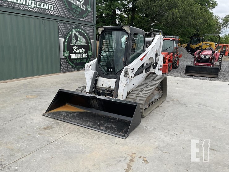 2021-bobcat-t740-image-8