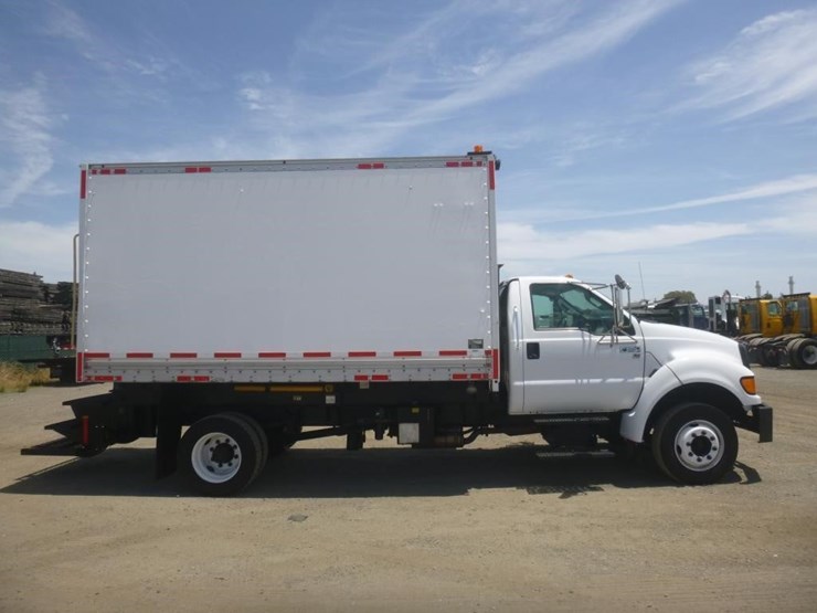 2012-ford-f650-image-7