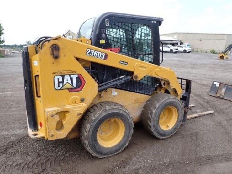2022-caterpillar-236d3-image-5