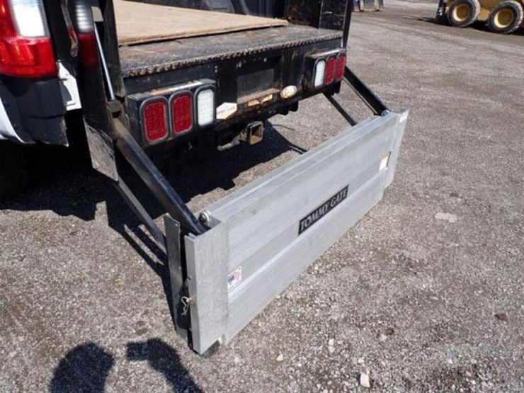2019-ford-f350-xl-image-36