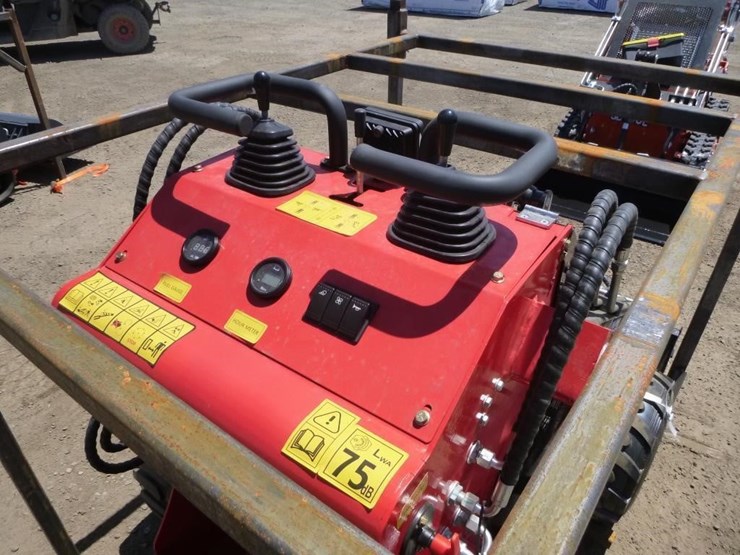 2026-sdlool-323tz-skid-steer-loader-image-15
