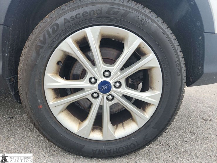 2017-ford-escape-image-41
