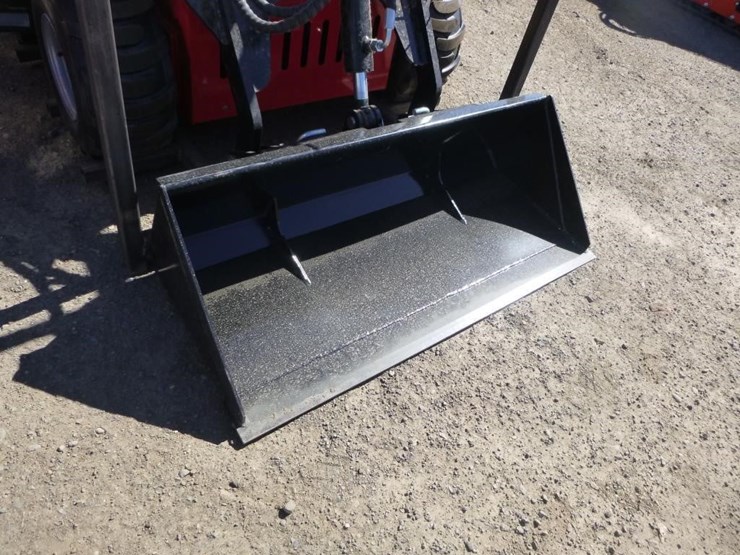 2026-sdlool-323tz-skid-steer-loader-image-8