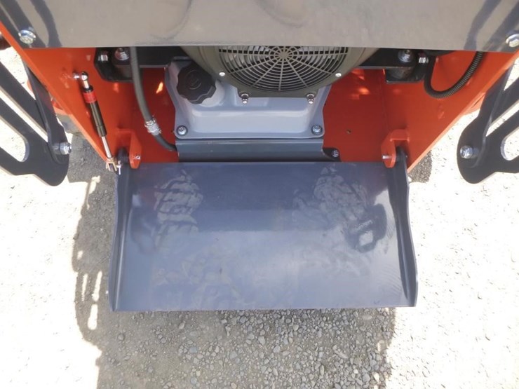 2026-tpm-t460-skid-steer-track-loader-image-12