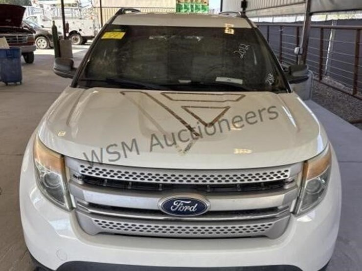 2012-ford-explorer-image-3
