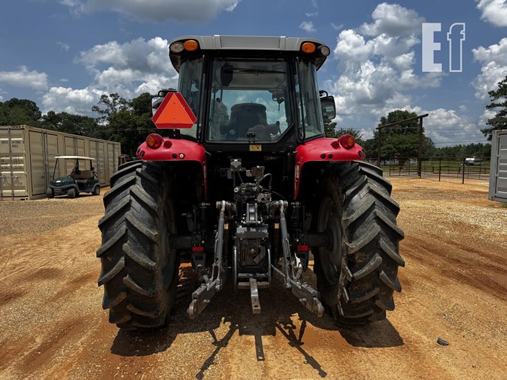 2015-massey-ferguson-5613-image-3