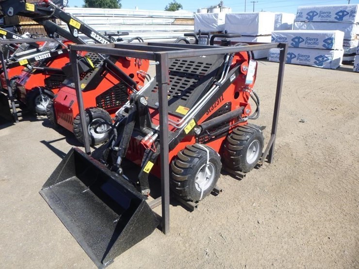 2026-sdlool-323tz-skid-steer-loader-image-1