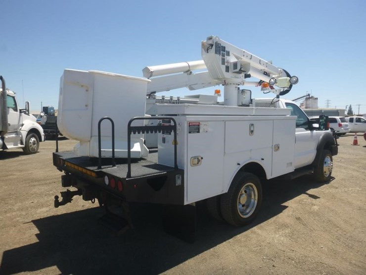 2015-ford-f550-image-3